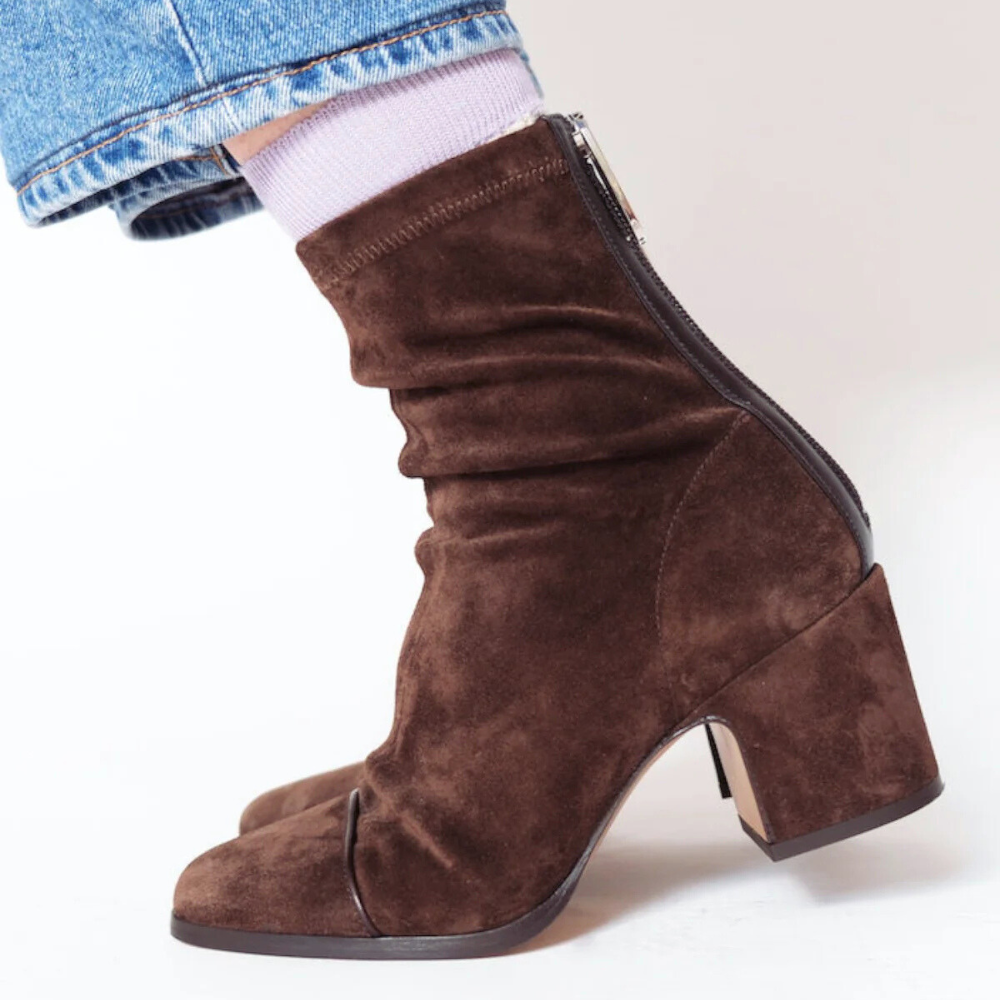Ava | Botines elegantes con tacón cuadrado