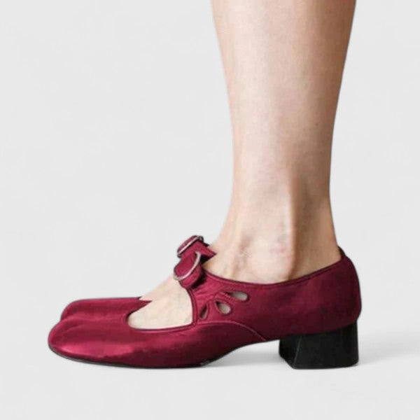 AINARA | Merceditas caladas Chloé