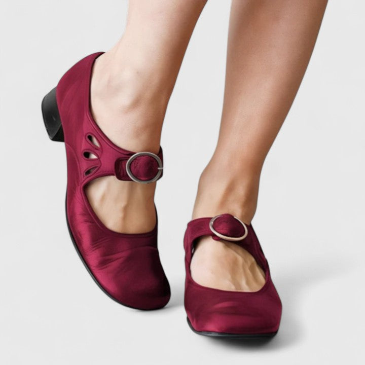 AINARA | Merceditas caladas Chloé
