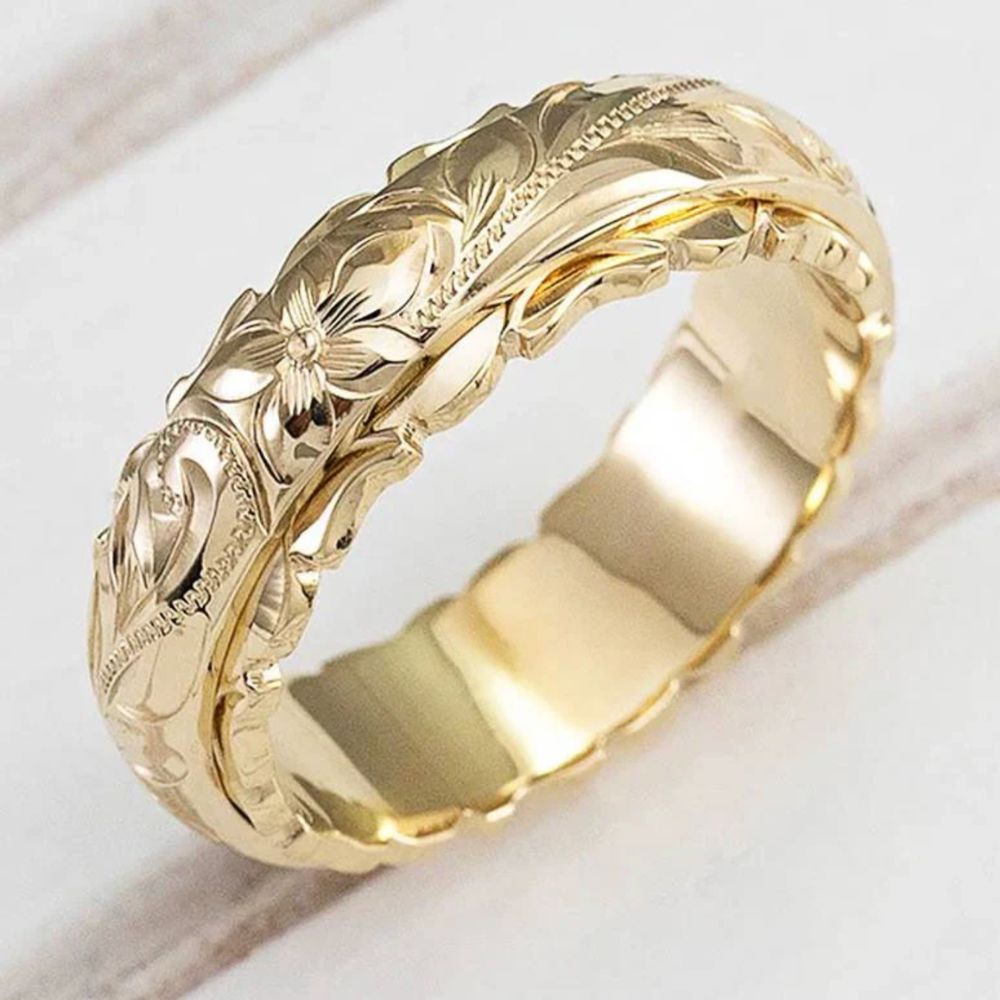 Anillo de Oro Antiguo con Flor