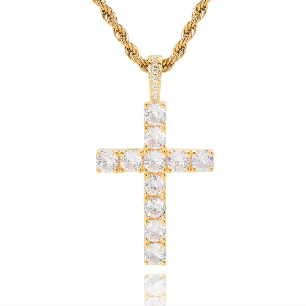 Collar Clásico de Cruz con Diamantes